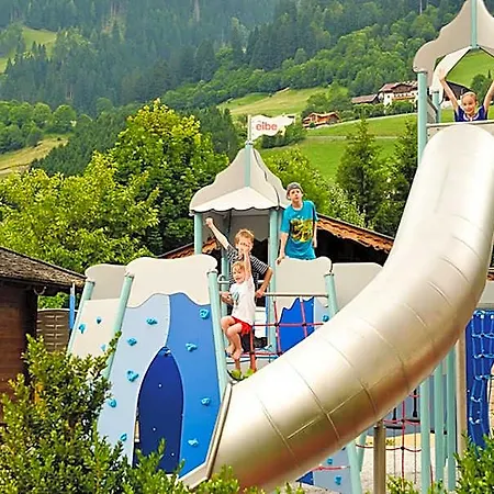 Готель Neustift Нойштіфт-ім-Штубайталь