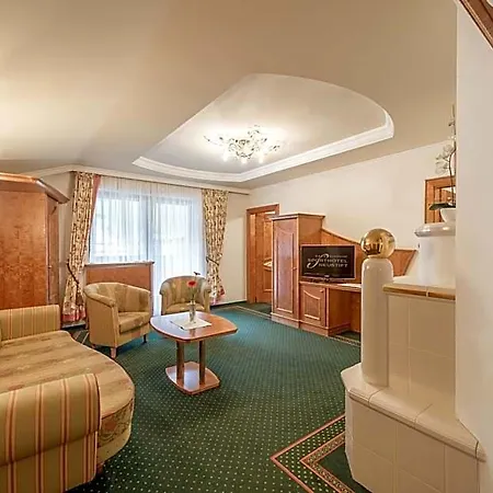 Neustift Hotel 4*