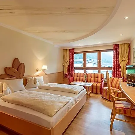 Neustift Hotel 4*