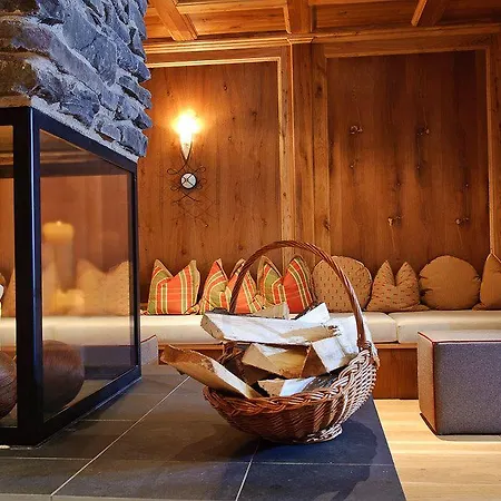 Neustift Hotel 4*