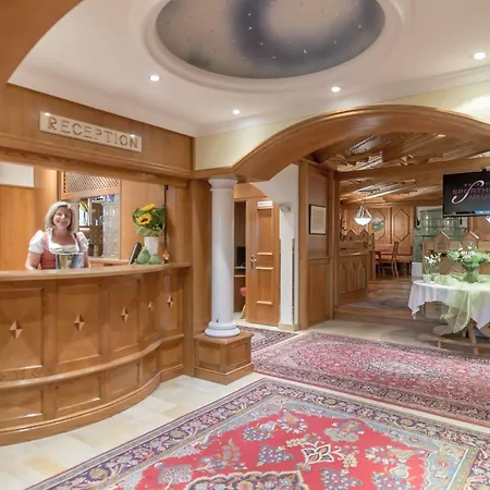 Neustift Готель 4*