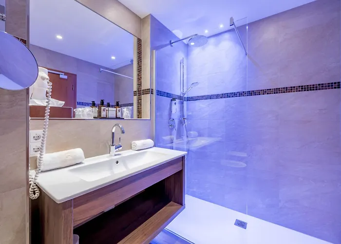 スポルトホテル ノイシュティフト ホテル