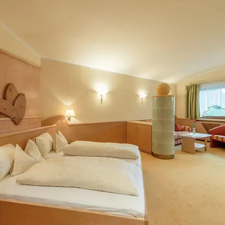 Neustift Hotel 4*