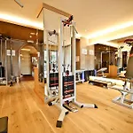 スポルトホテル ノイシュティフト ホテル