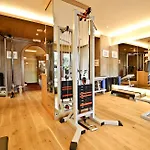 ホテル スポルトホテル ノイシュティフト 4*